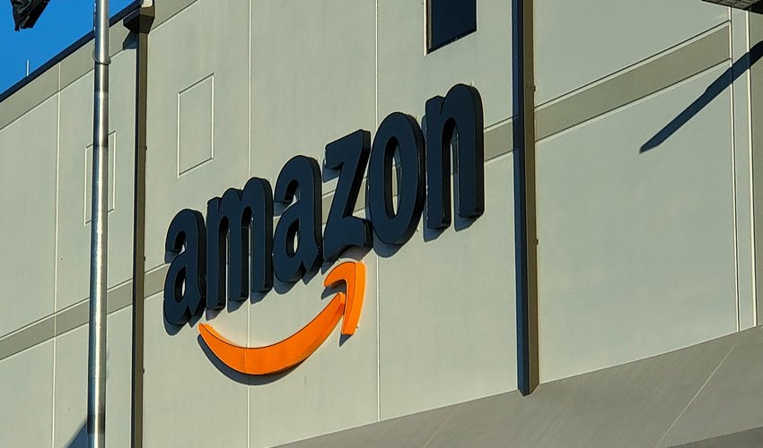 Codici: vittoria per i consumatori, Amazon procede con i rimborsi per i resi