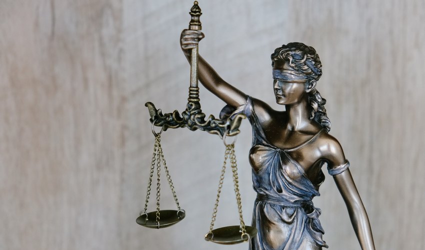 Codici: con la legge di Bilancio 2022 a rischio il diritto all’accesso alla giustizia