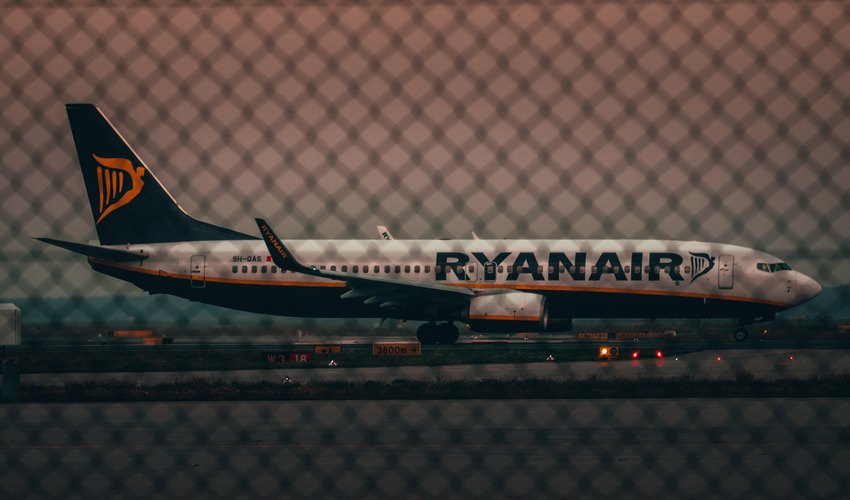 Codici: bene l’apertura di Ryanair, ma i rimborsi per Covid devono essere in denaro e non con voucher