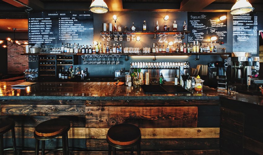 Codici: norme chiare per tutelare i lavoratori di bar e ristoranti